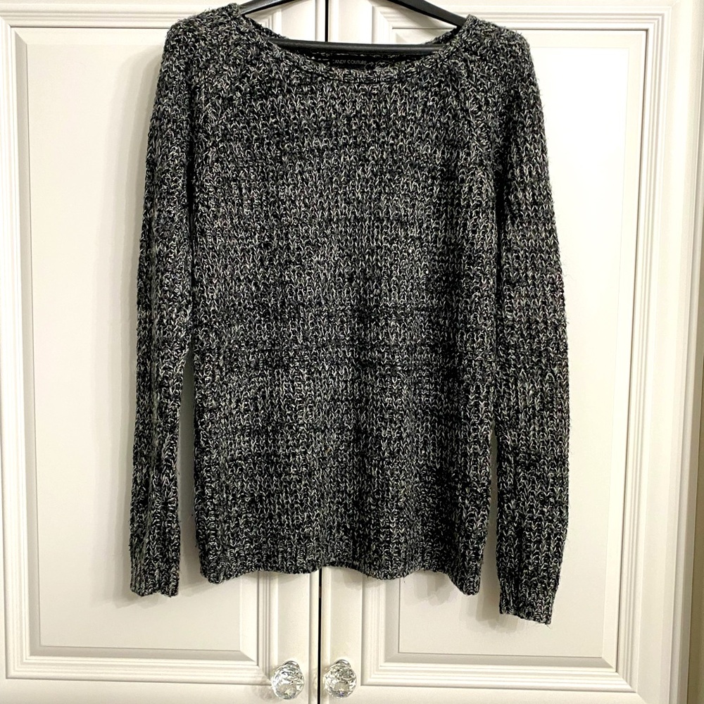 Candy Couture Women’s Size Small Long Sleeve Scoop Neck Sweater Black Loose Knit
